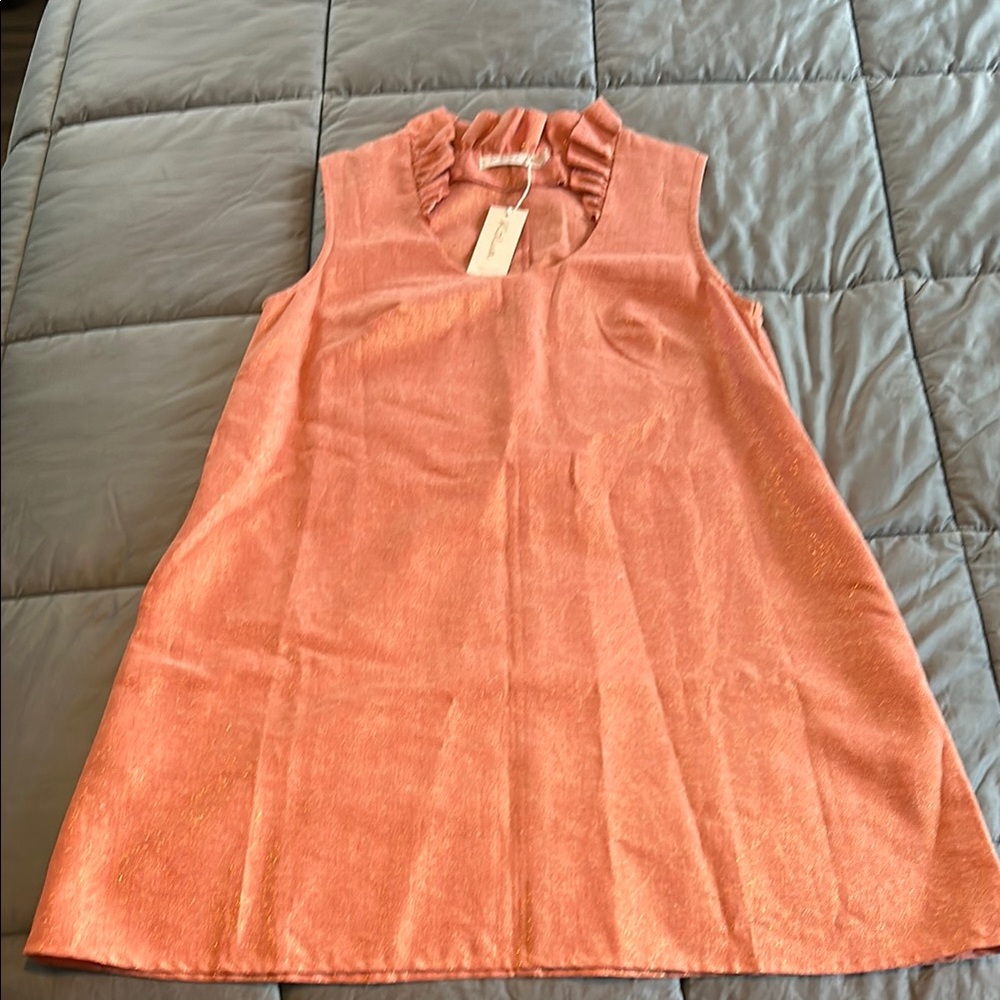 Kulua modern mu’u with ruffled collar